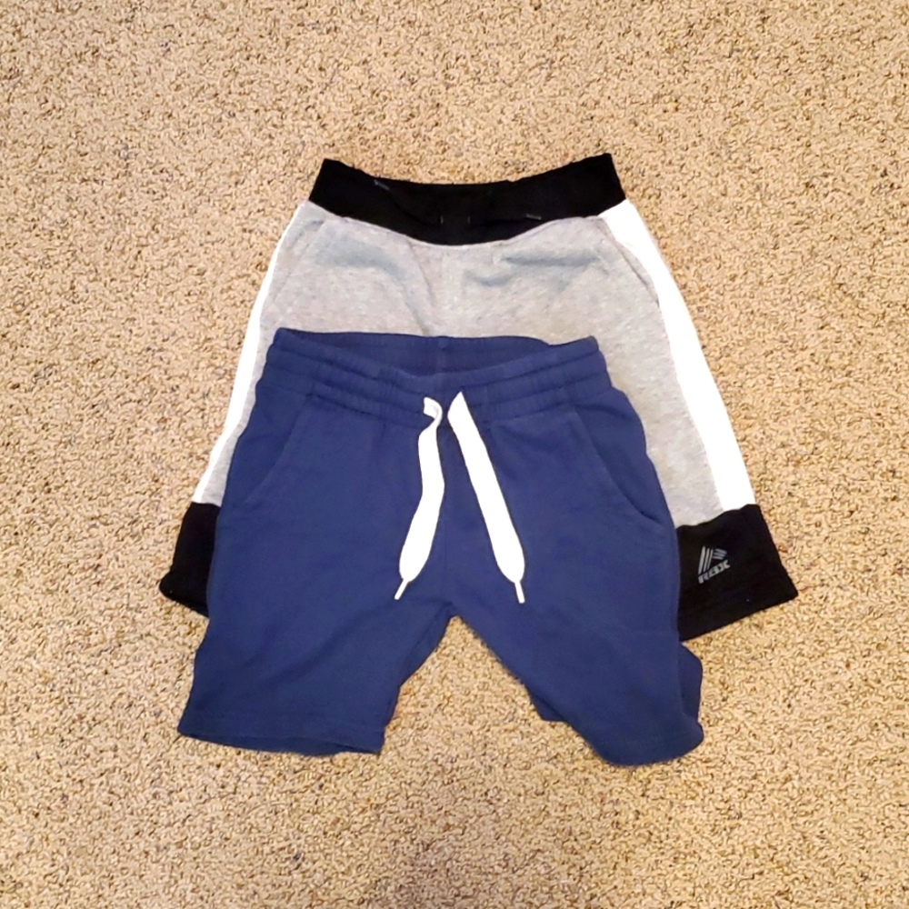 Boys size 5 shorts